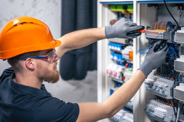 Best Emergency Electrical Repair  in Pinellas Park, FL